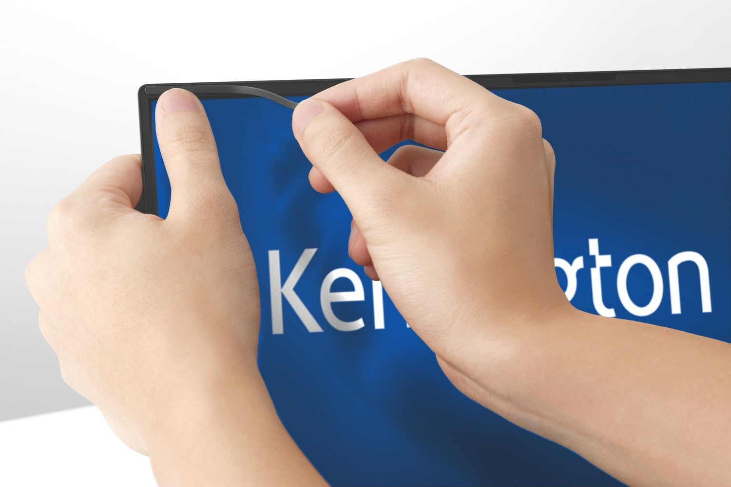kensington-replacement-accessory-kit-for-magpro-magnetic-privacy-screen-27-monit image 3