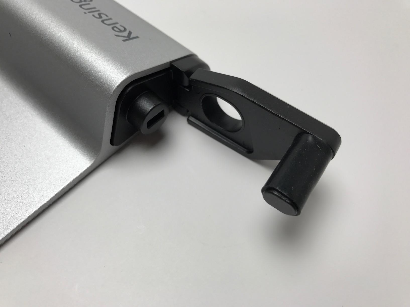 Works, but not with thick cases