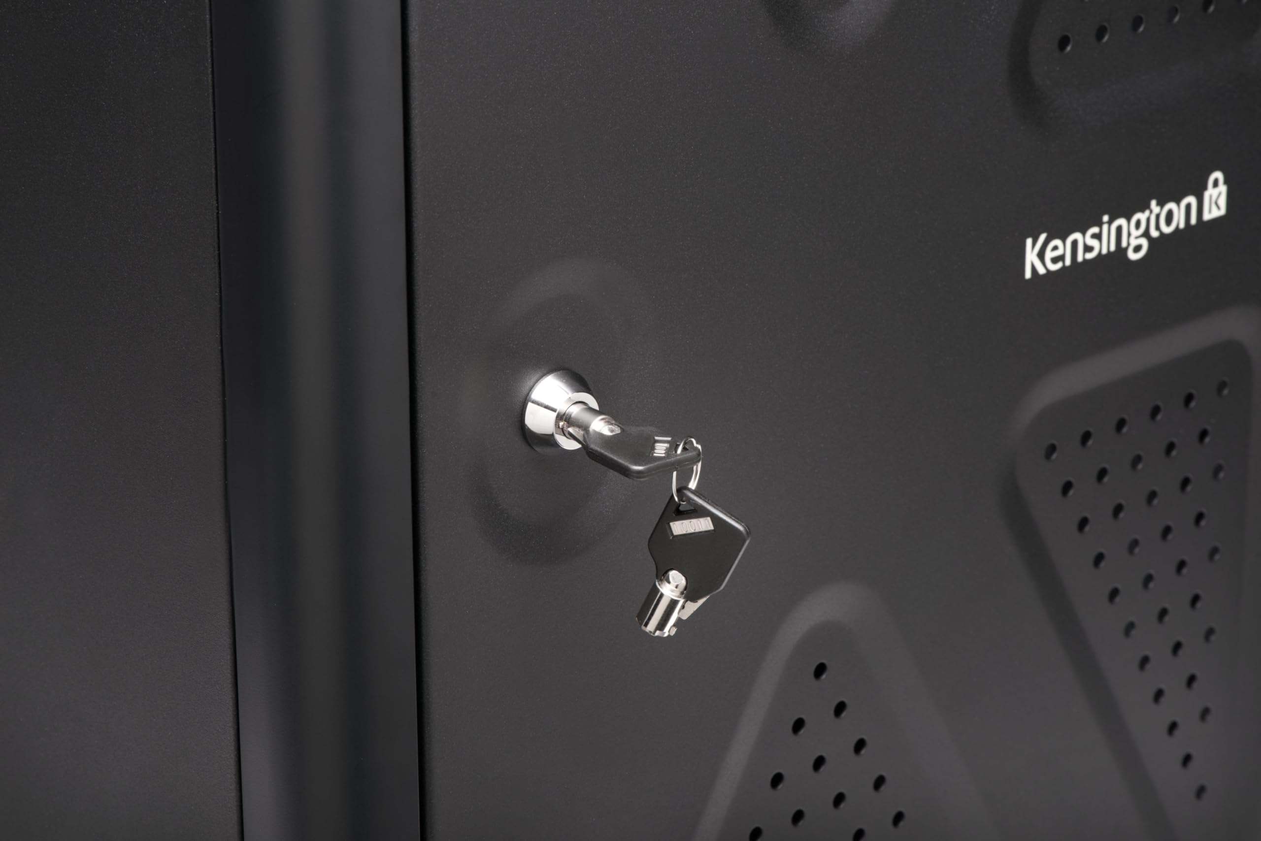 kensington-ac12-security-charging-cabinet-for-tablets-chromebooks-2-in-1-laptops image 8