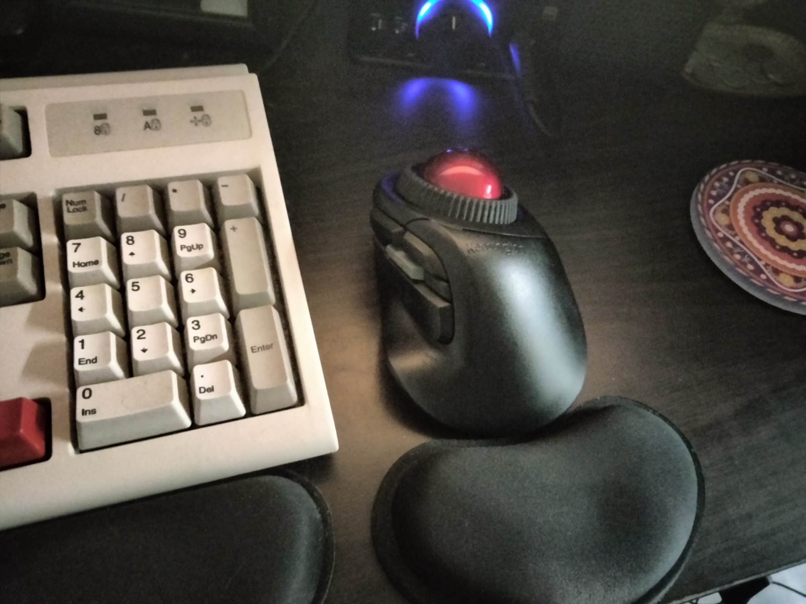 Solid trackball