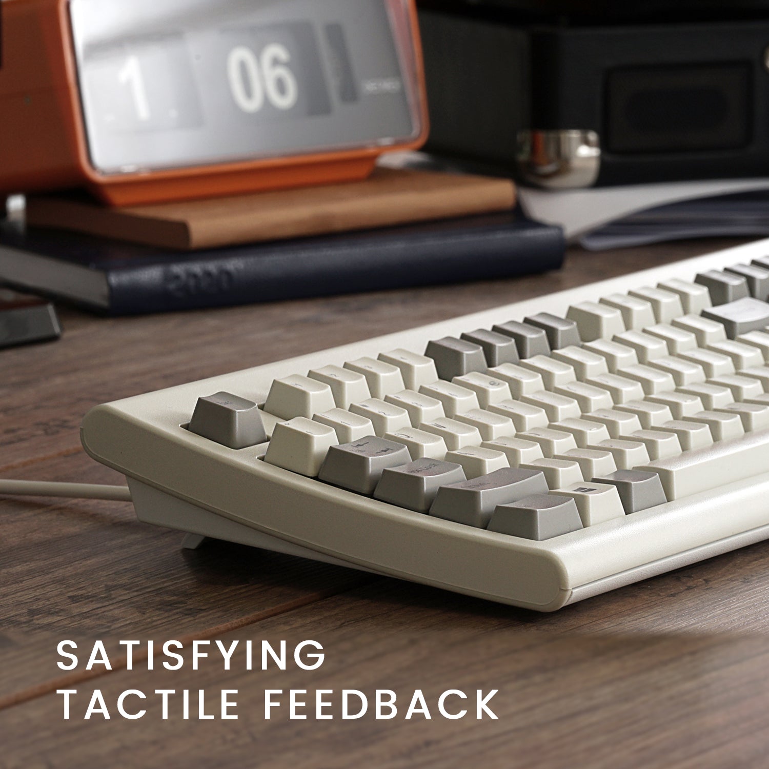perixx-periboard-106-wired-performance-full-size-keyboard-retro-design image 4