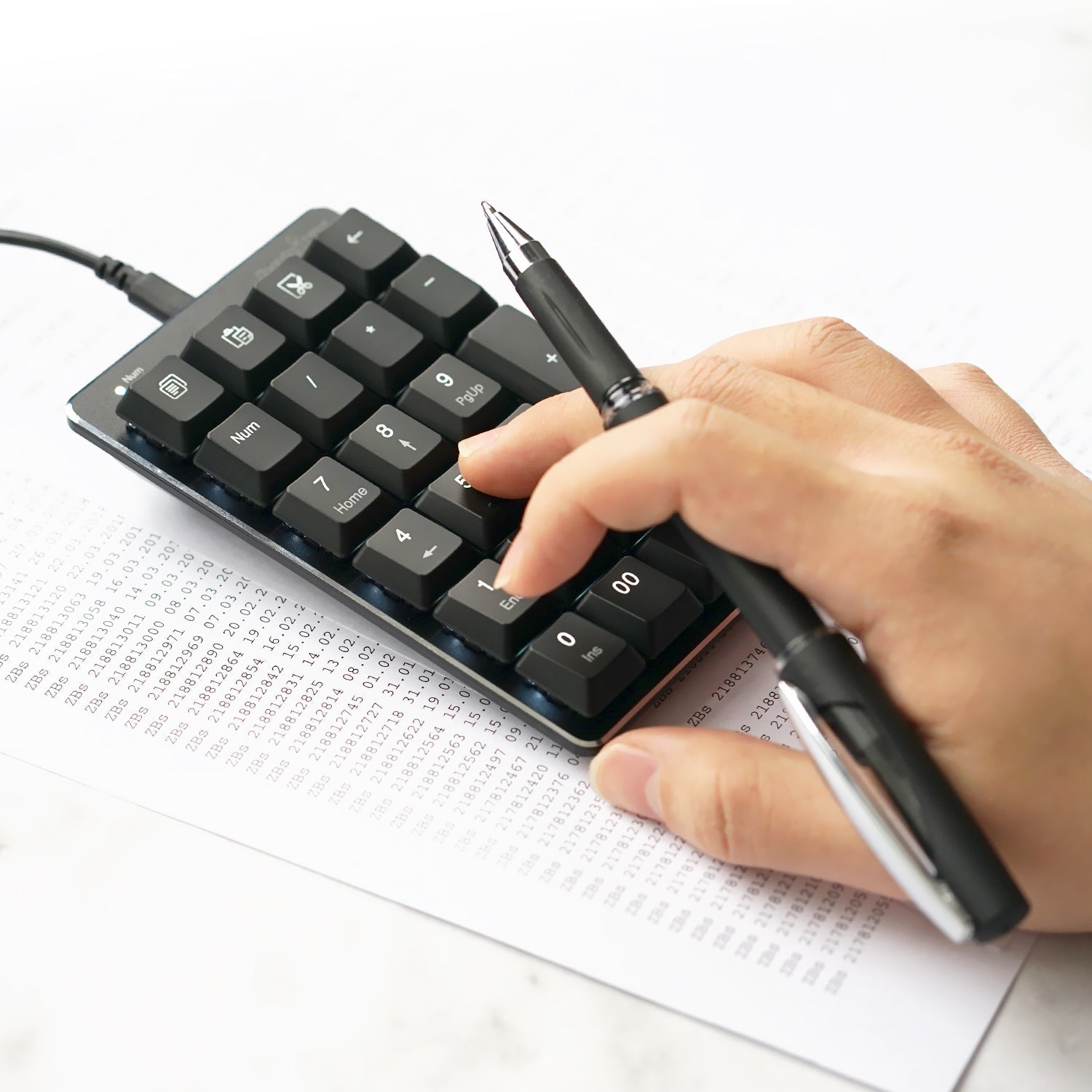 perixx-peripad-303-wired-backlit-mechanical-numeric-keypad-with-4-hotkeys image 7